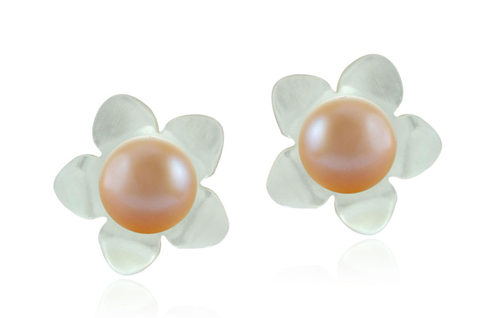 Vera Perla 18k Gold, 7mm Peach Pearl Flower Shell Earrings